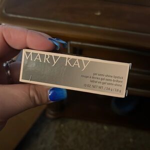MaryKay Gel Semi Shine Lipstick
